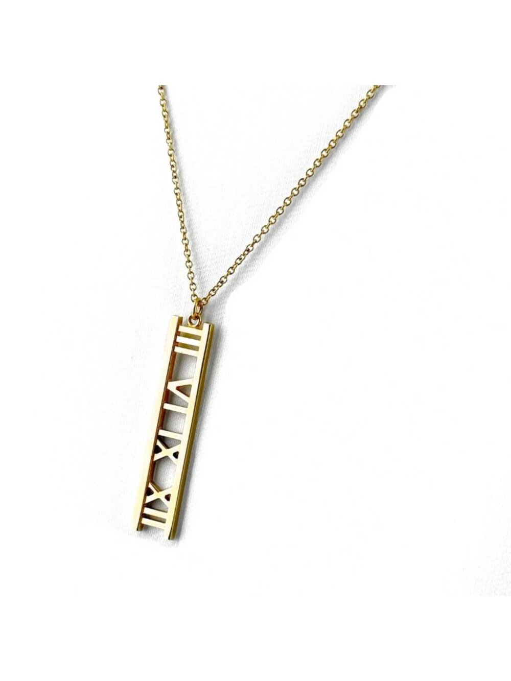 Tiffany & Co Atlas Open Bar Yellow Gold Pendant